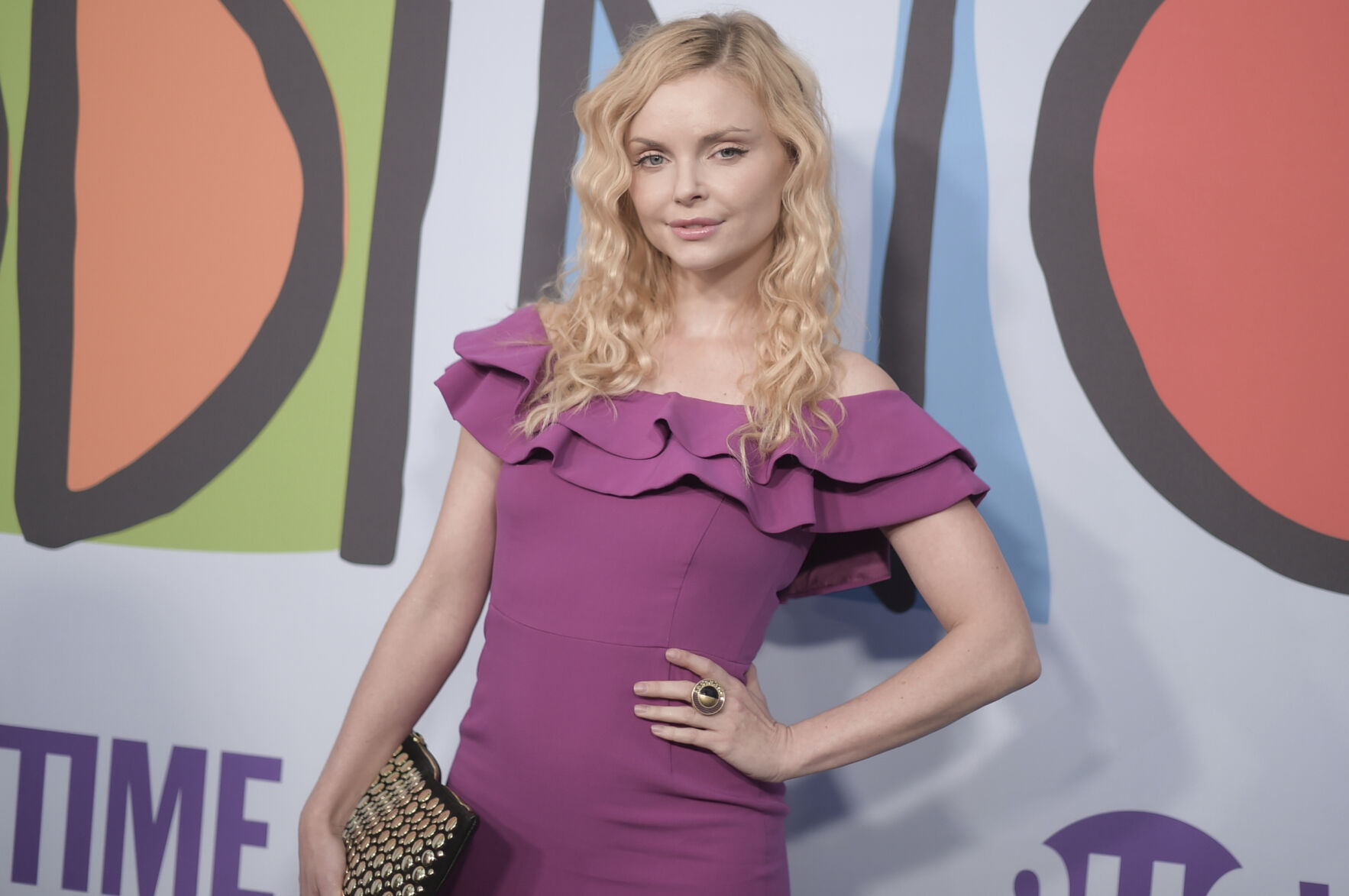 Izabella Miko